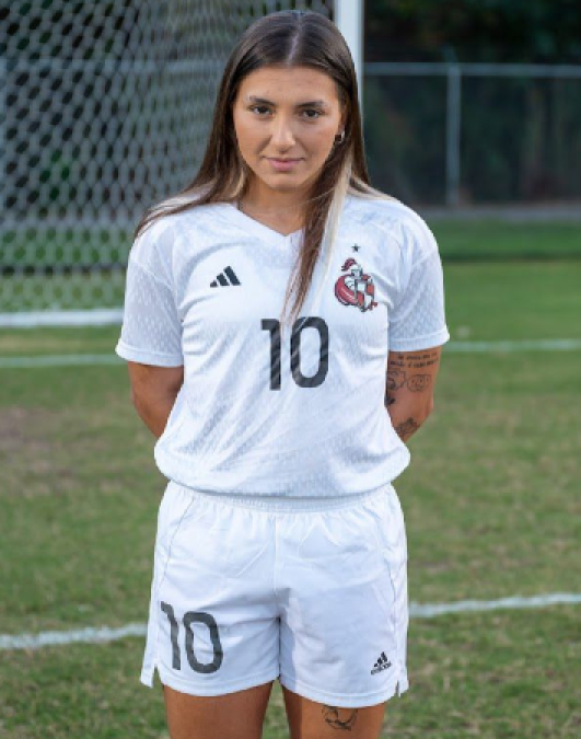 Majhu Azarias<h5>Offensive Midfielder / Midfielder / Winger</h5>